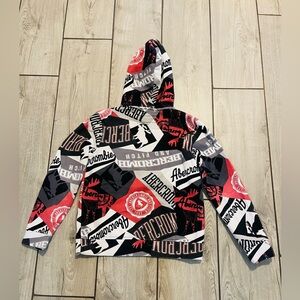 Multi-colored sweatshirt size 11/12 used in good condition